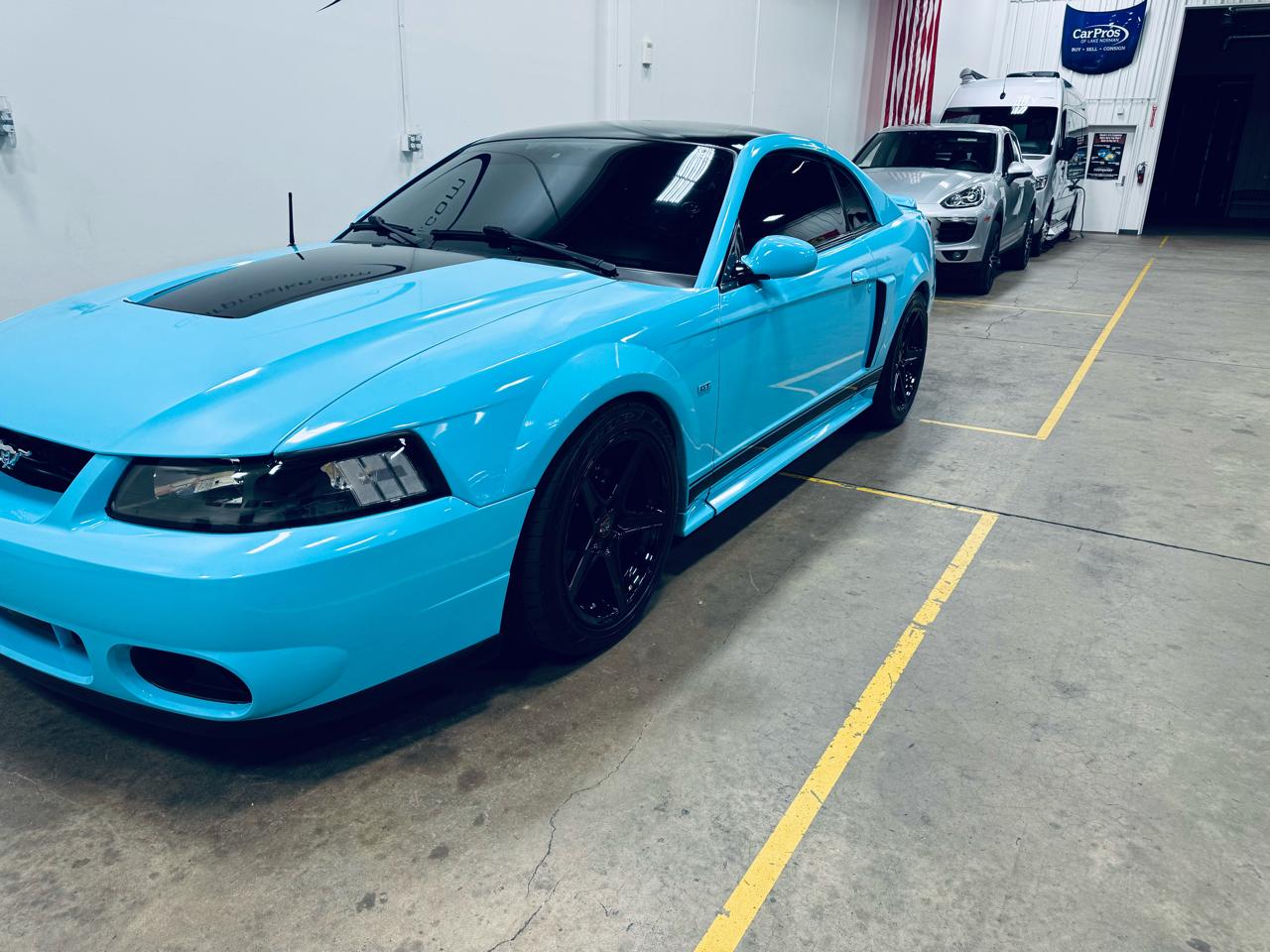 Ford Mustang 2dr Cpe GT Deluxe 2004