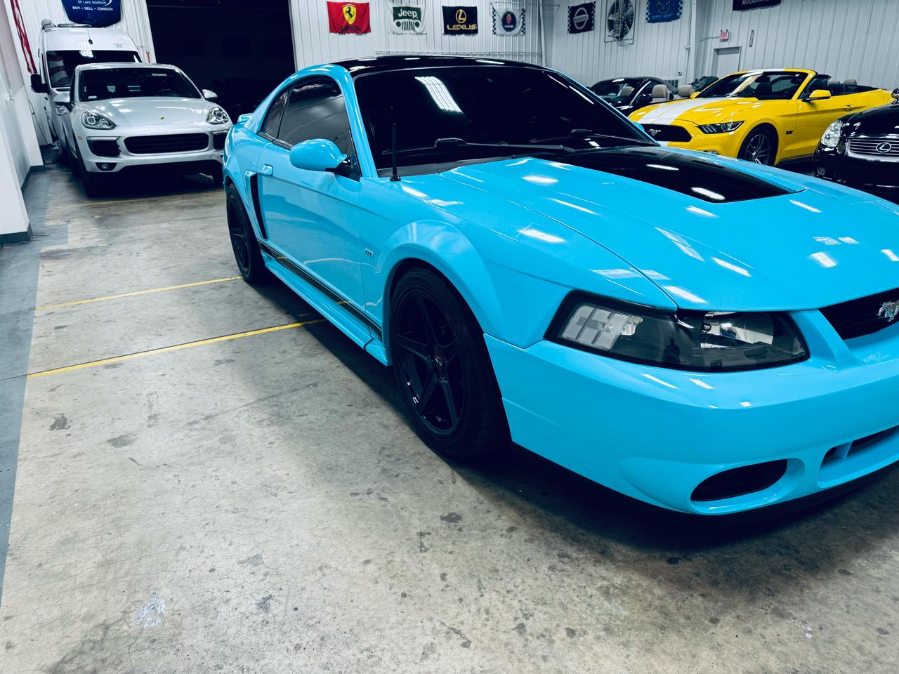 Ford Mustang 2dr Cpe GT Deluxe 2004