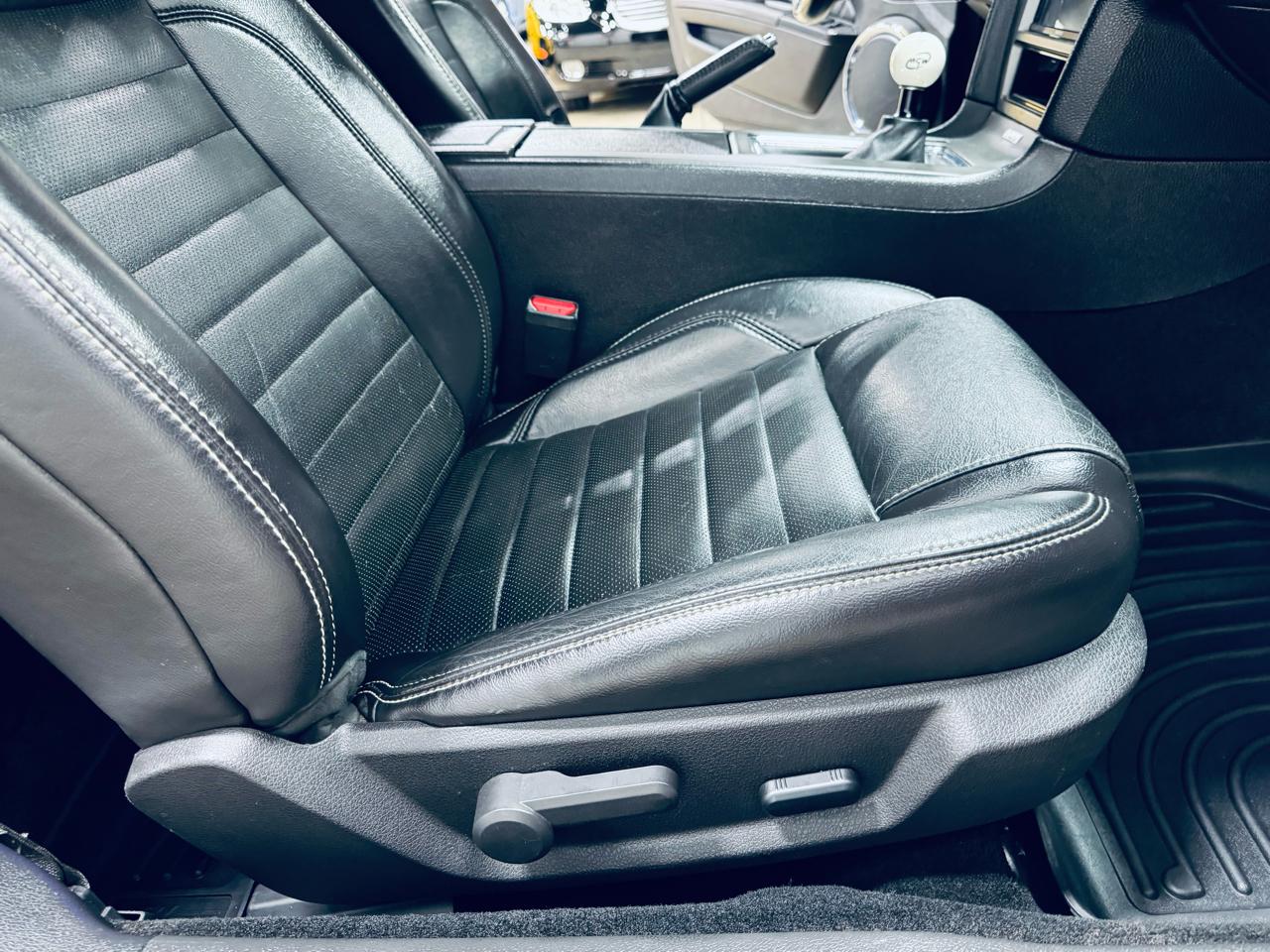 Ford Mustang 2dr Cpe GT 2014