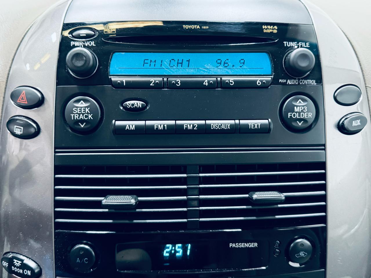 Toyota Sienna 5dr CE FWD 7-Passenger (Natl) 2006