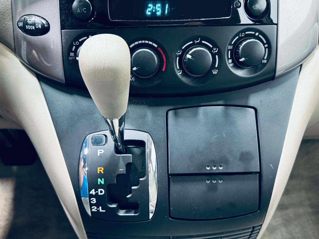 Toyota Sienna 5dr CE FWD 7-Passenger (Natl) 2006