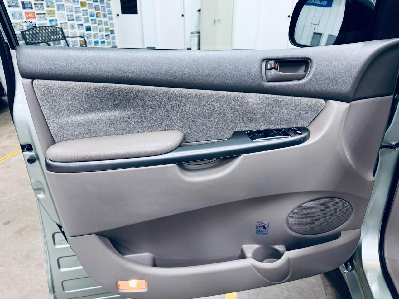 Toyota Sienna 5dr CE FWD 7-Passenger (Natl) 2006