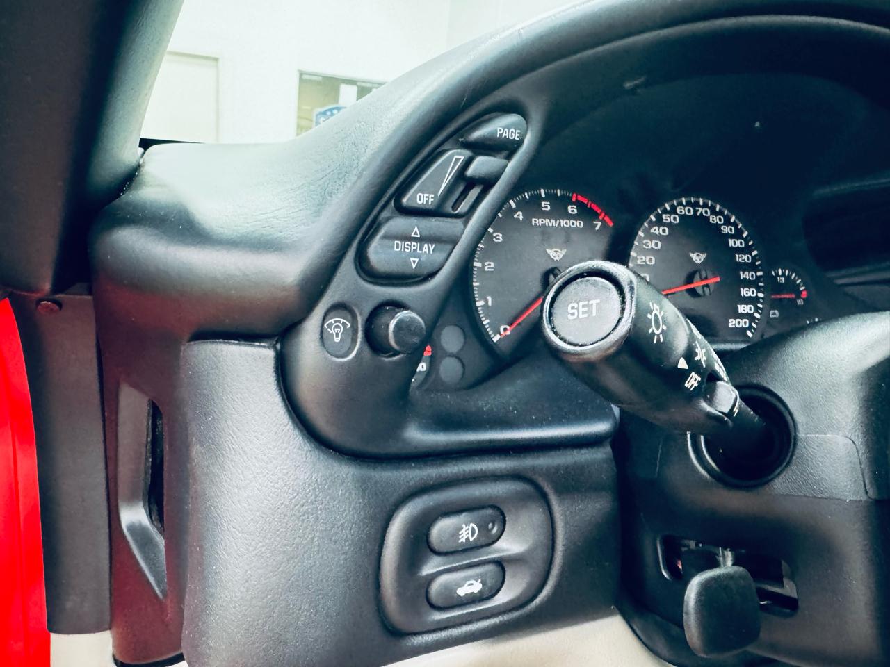 Chevrolet Corvette 2dr Cpe 2004