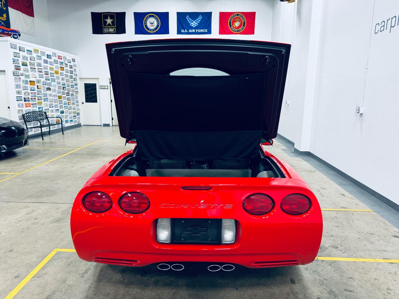 Chevrolet Corvette 2dr Cpe 2004