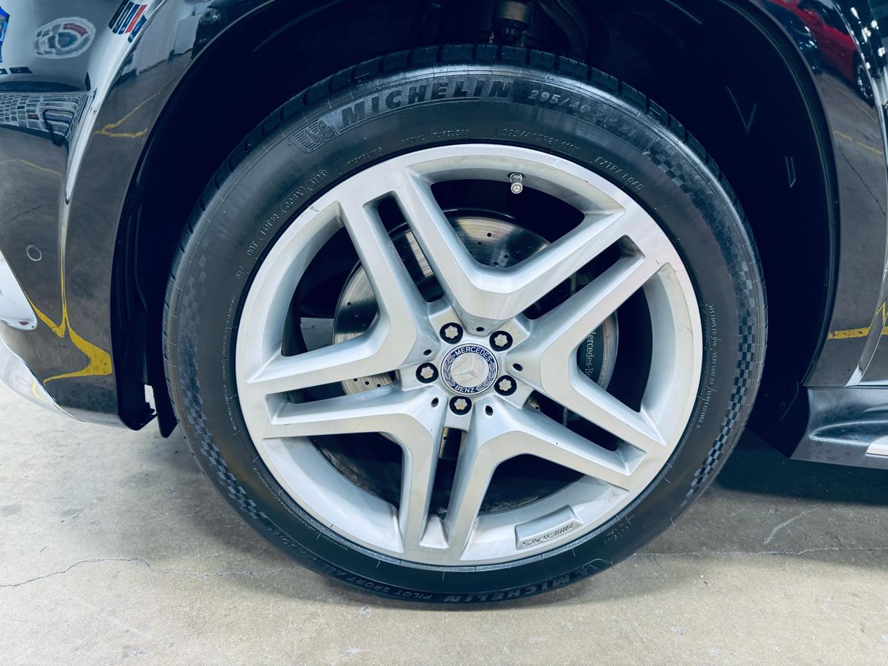 Mercedes-Benz GL-Class 4MATIC 4dr GL 550 2014