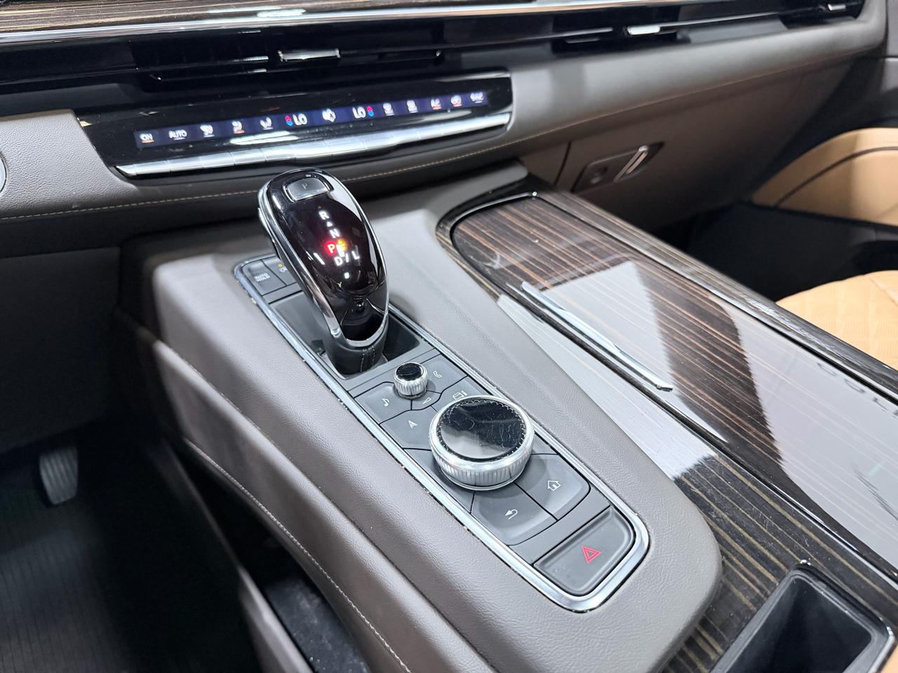 Cadillac Escalade 4WD 4dr Sport 2022