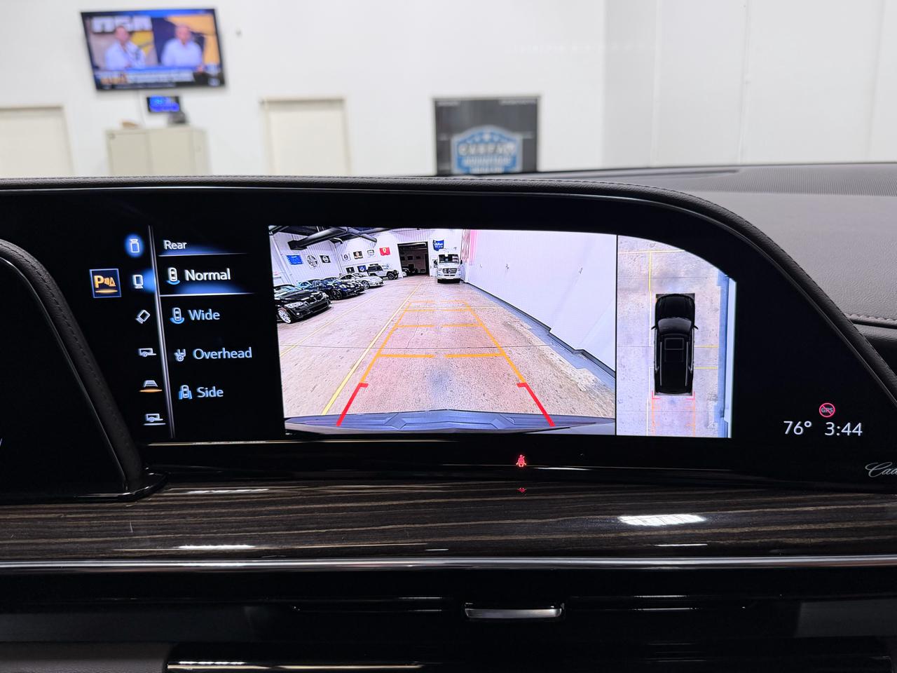 Cadillac Escalade 4WD 4dr Sport 2022