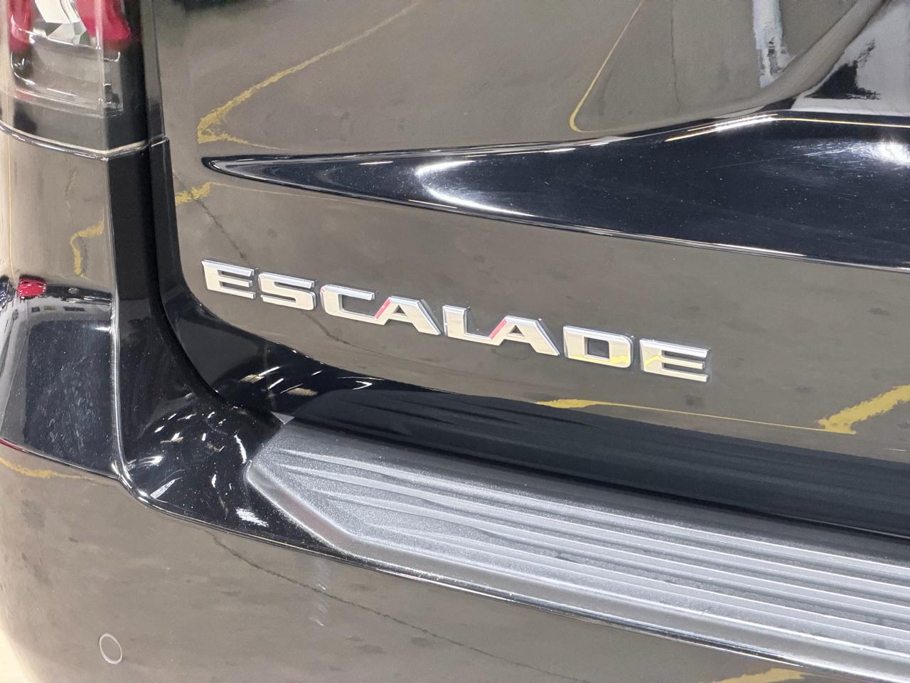 Cadillac Escalade 4WD 4dr Sport 2022