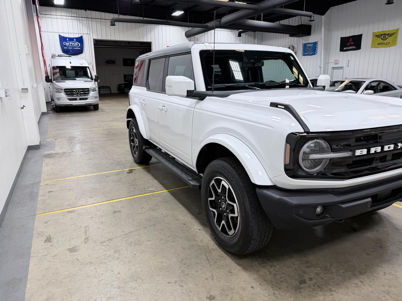 Ford Bronco Outer Banks 4 Door 4x4 2023