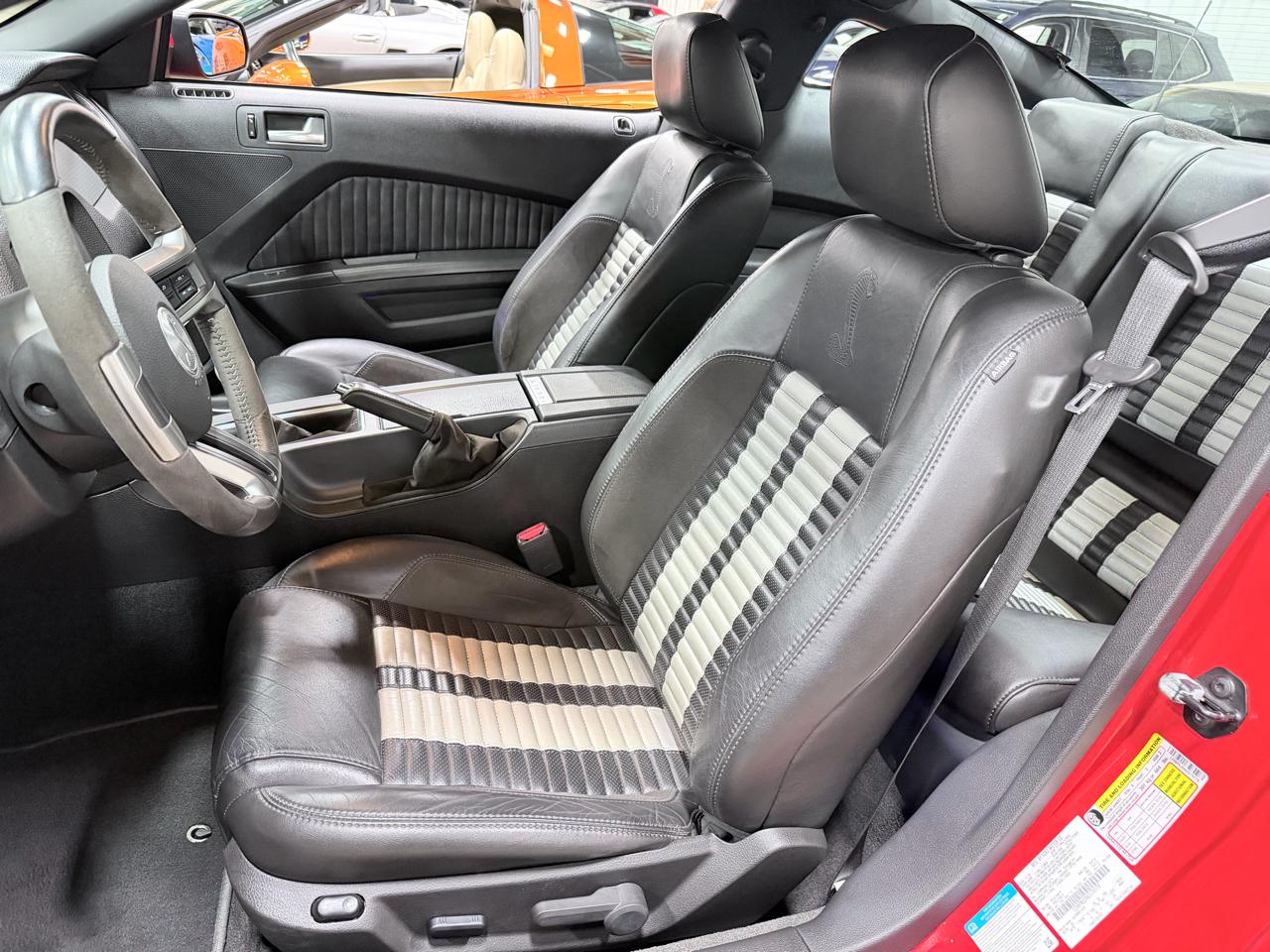 Ford Mustang 2dr Cpe Shelby GT500 2010