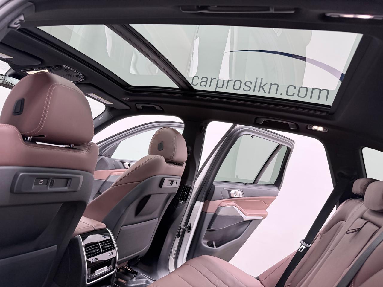 BMW X5 xDrive40i Sports Activity Vehicle 2022