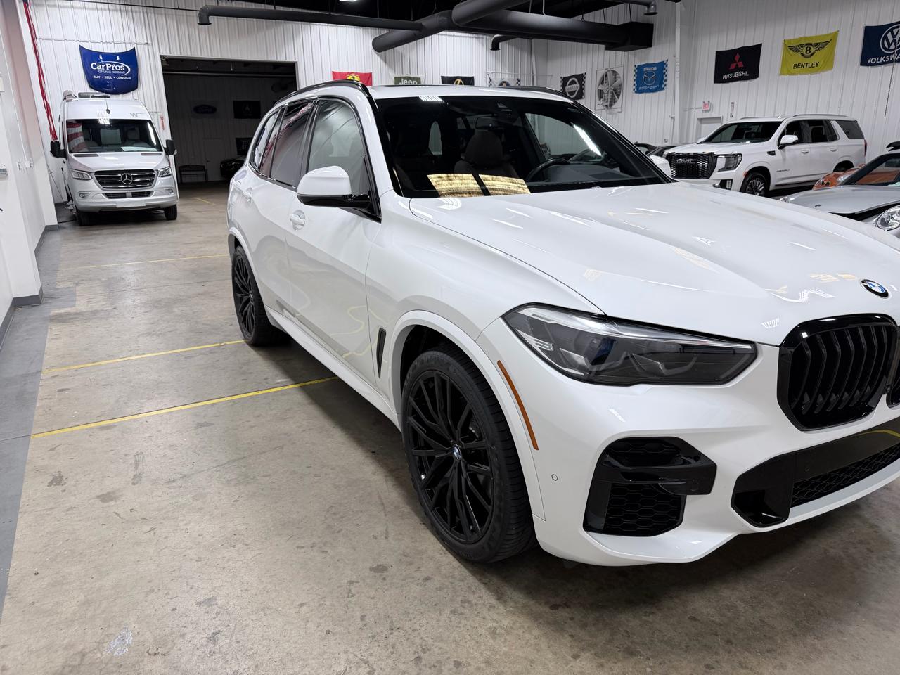 BMW X5 xDrive40i Sports Activity Vehicle 2022