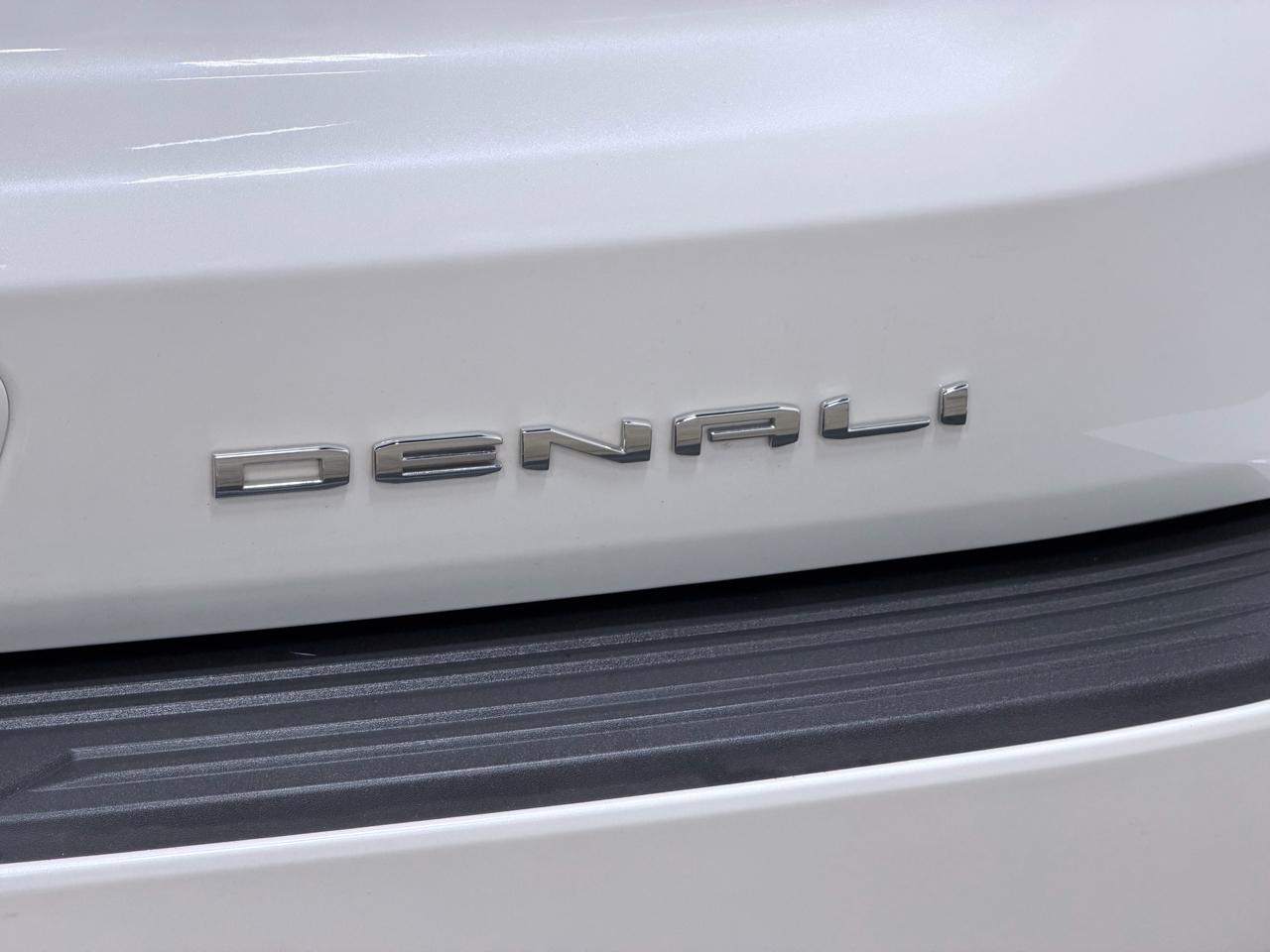 GMC Yukon 4WD 4dr Denali Ultimate 2024