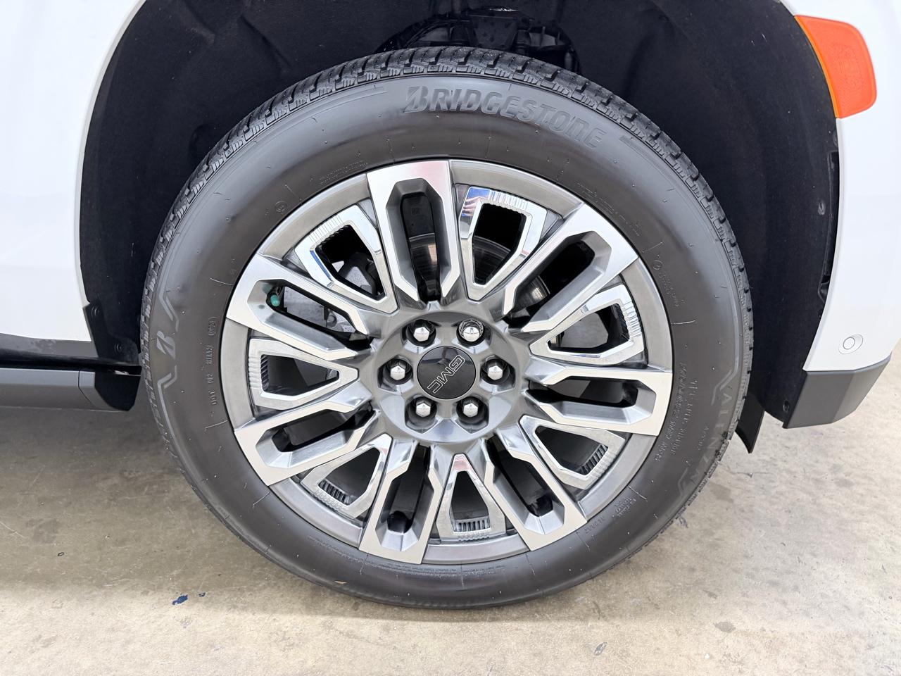 GMC Yukon 4WD 4dr Denali Ultimate 2024