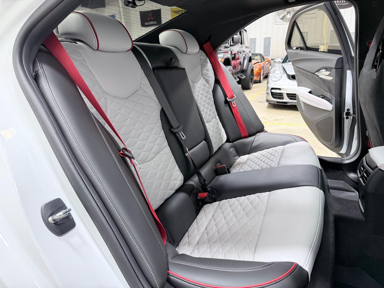 Cadillac CT4-V 4dr Sdn Blackwing 2023