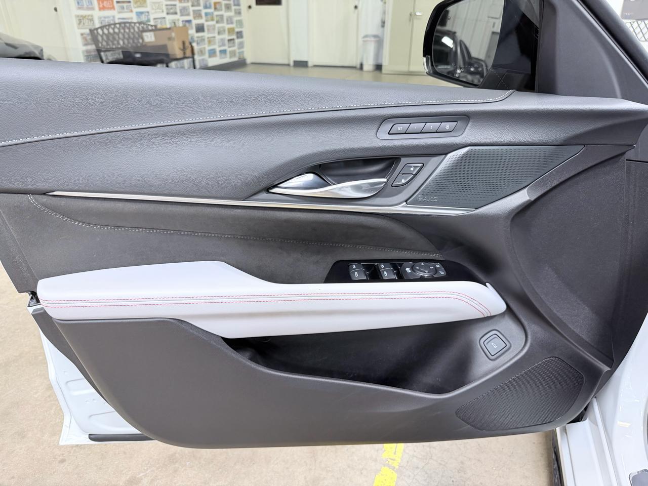 Cadillac CT4-V 4dr Sdn Blackwing 2023
