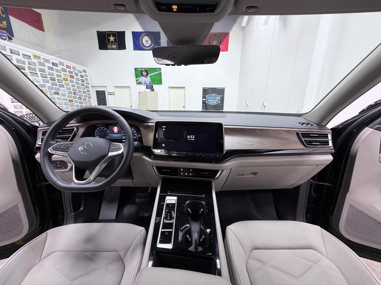 Volkswagen Atlas 2.0T SE w/Technology 4MOTION 2024
