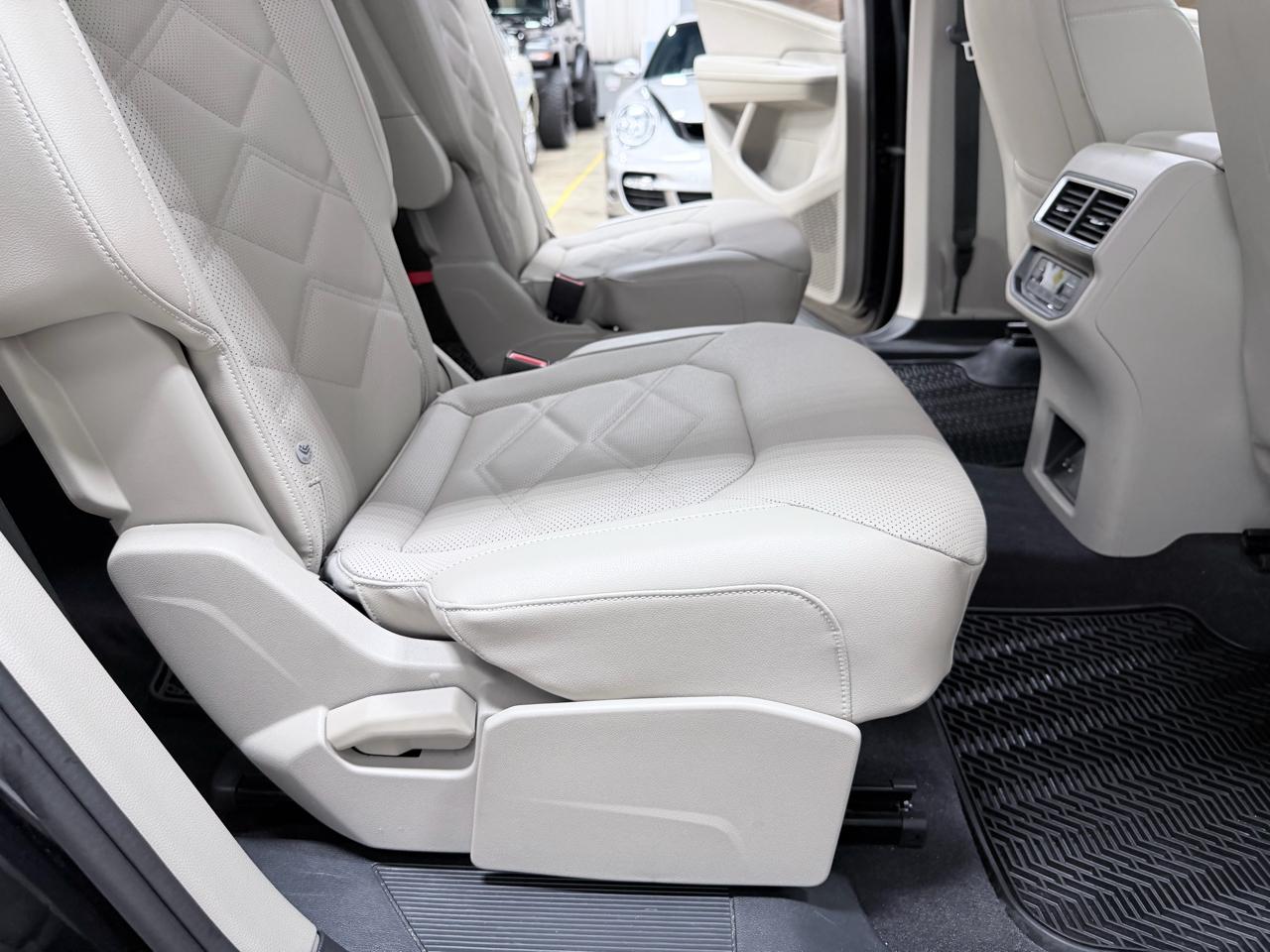 Volkswagen Atlas 2.0T SE w/Technology 4MOTION 2024