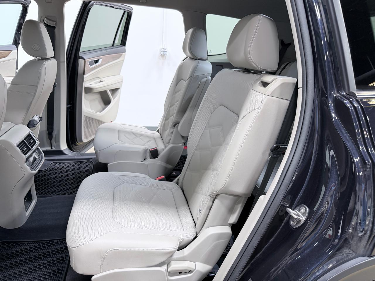 Volkswagen Atlas 2.0T SE w/Technology 4MOTION 2024