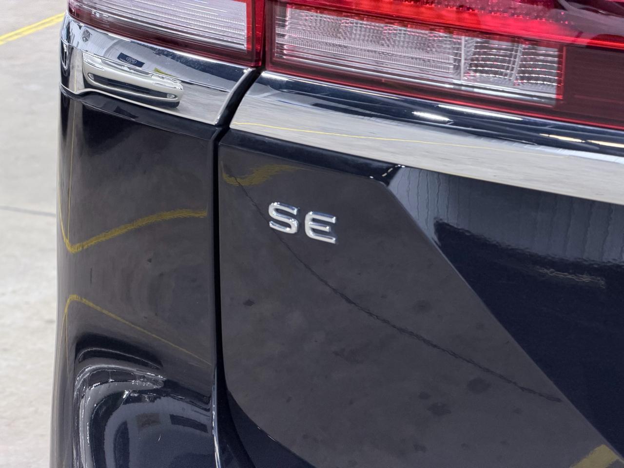 Volkswagen Atlas 2.0T SE w/Technology 4MOTION 2024