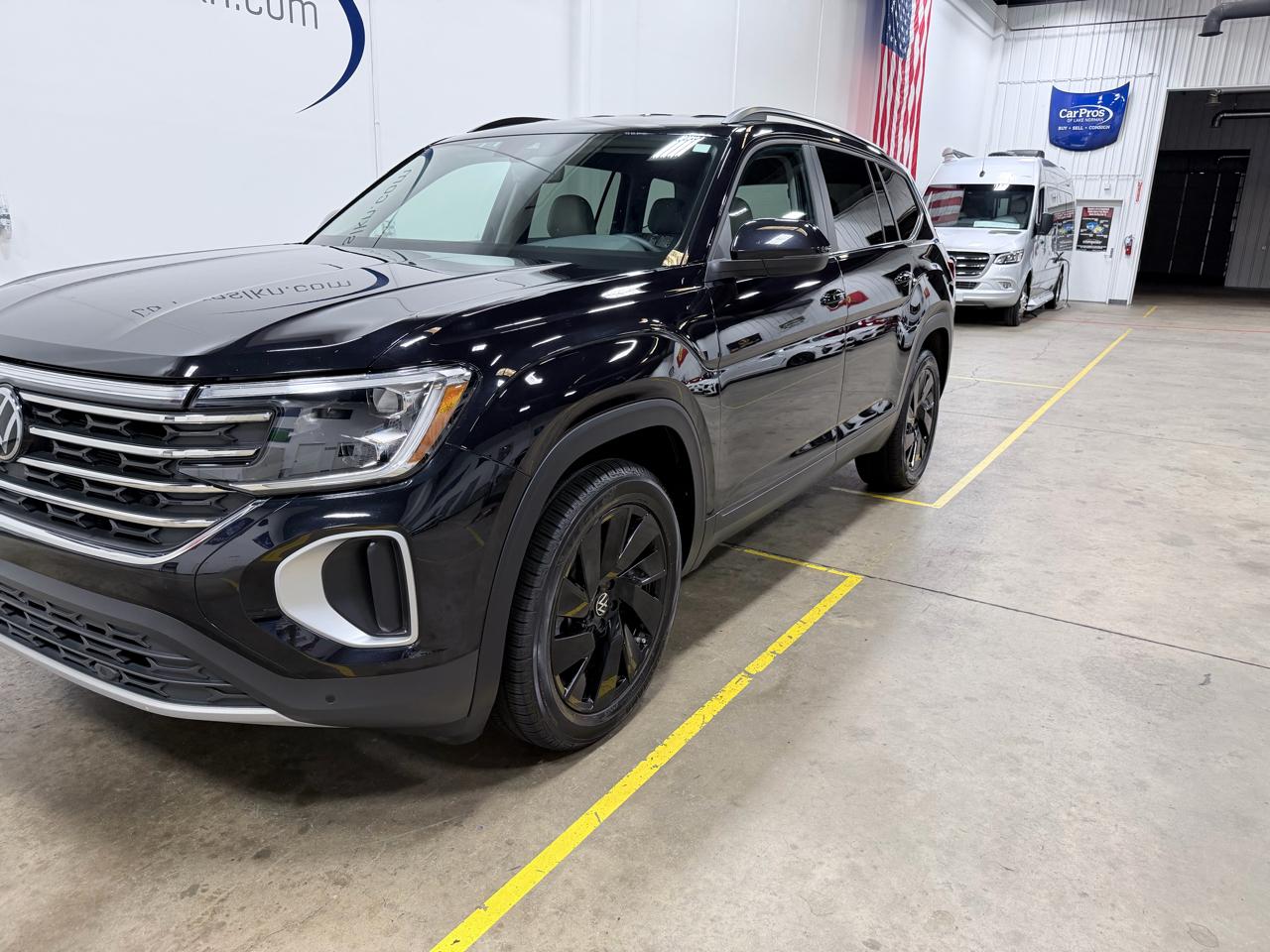 Volkswagen Atlas 2.0T SE w/Technology 4MOTION 2024