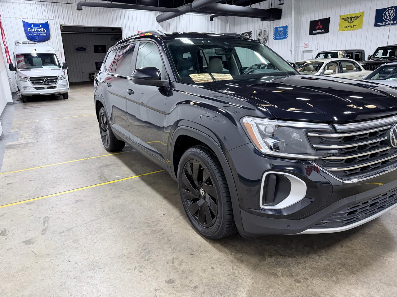 Volkswagen Atlas 2.0T SE w/Technology 4MOTION 2024