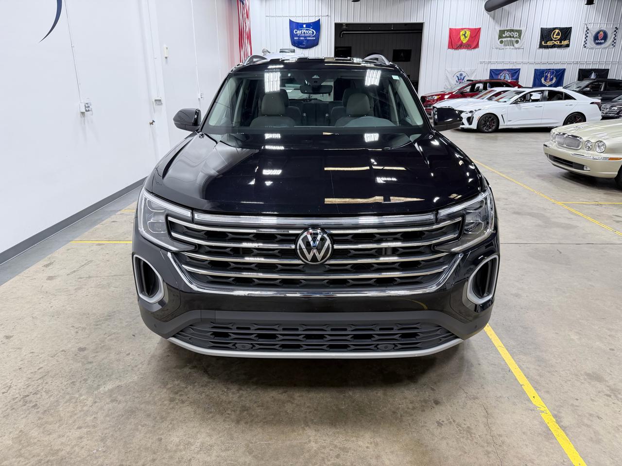 Volkswagen Atlas 2.0T SE w/Technology 4MOTION 2024
