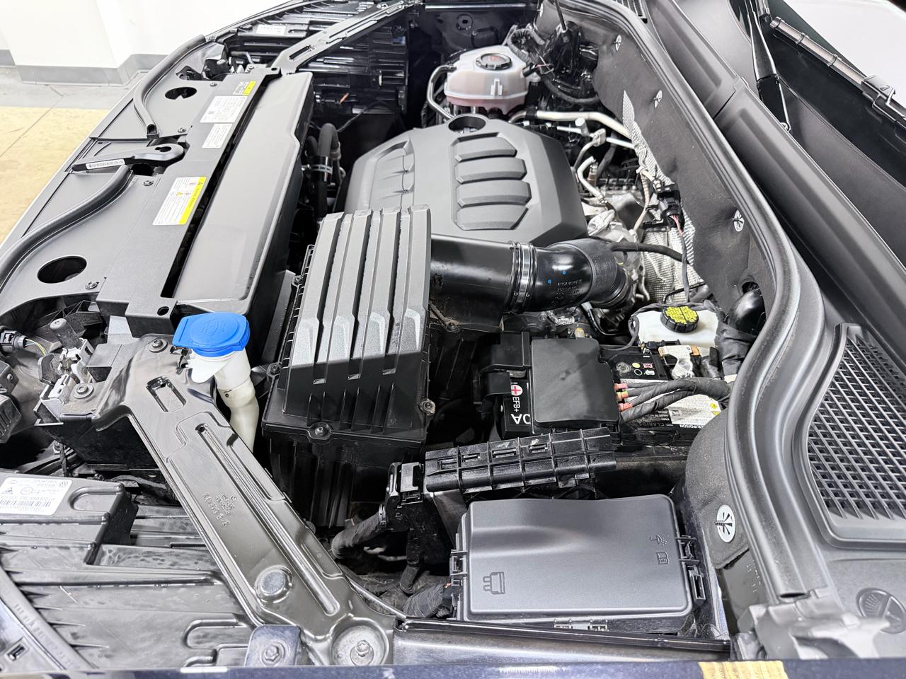 Volkswagen Atlas 2.0T SE w/Technology 4MOTION 2024