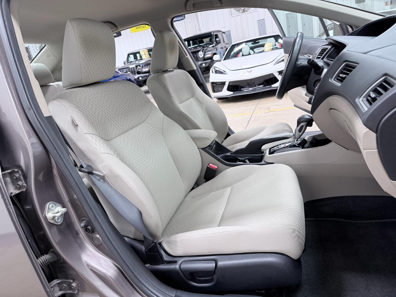 Honda Civic Sedan 4dr CVT LX 2014