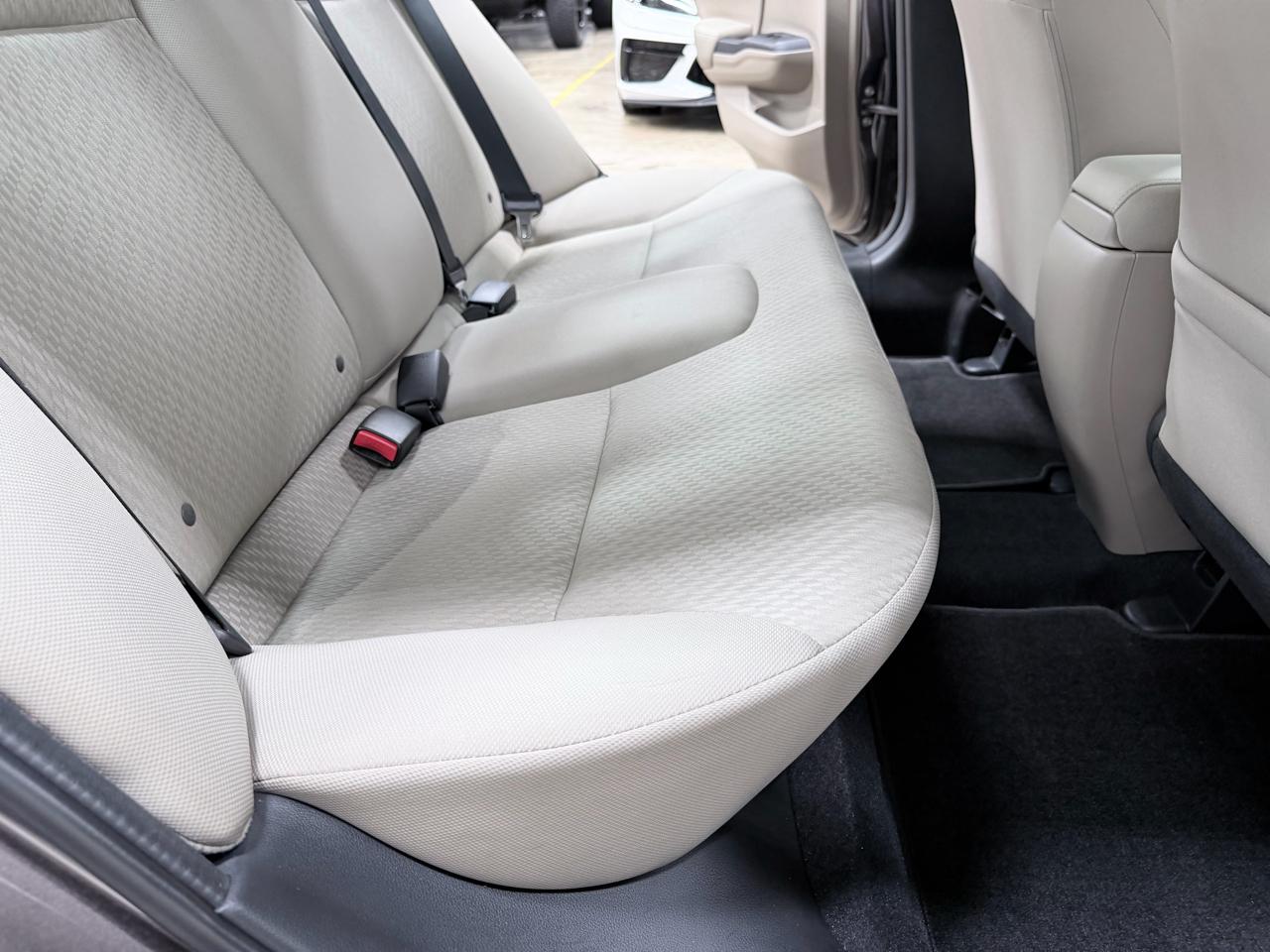 Honda Civic Sedan 4dr CVT LX 2014