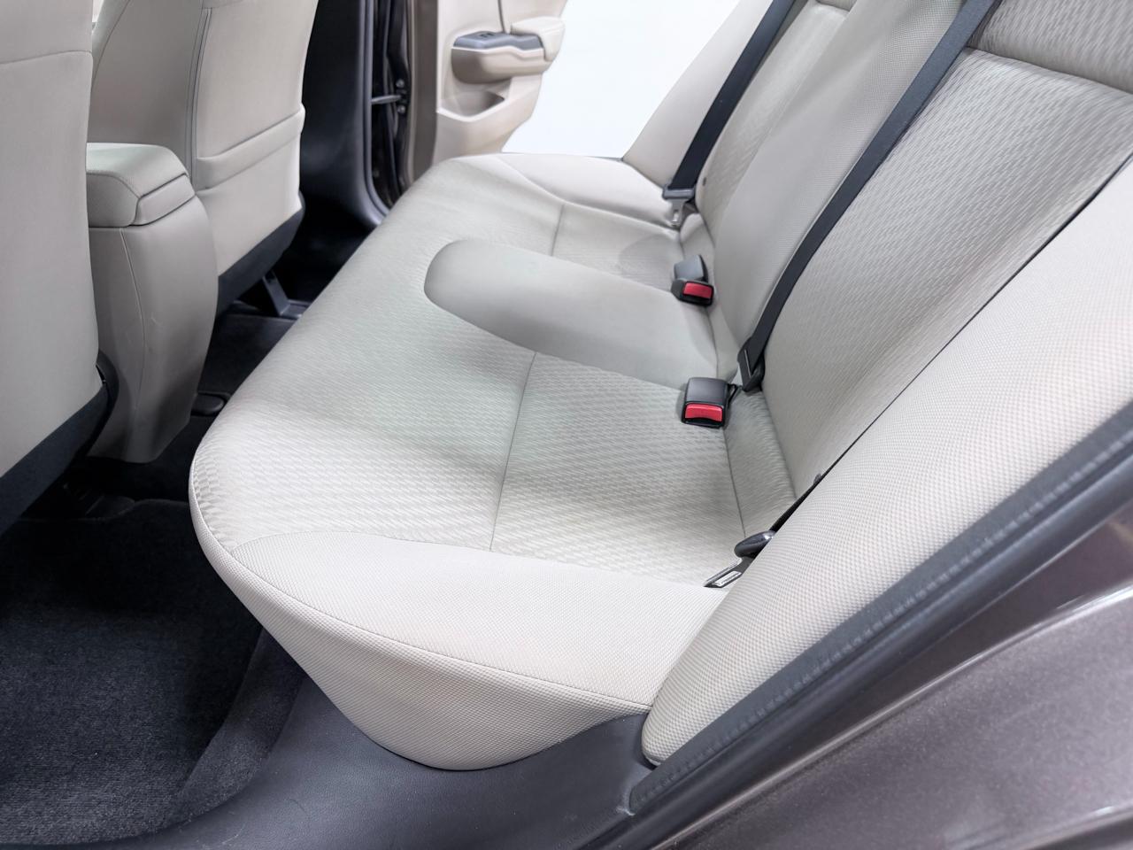 Honda Civic Sedan 4dr CVT LX 2014