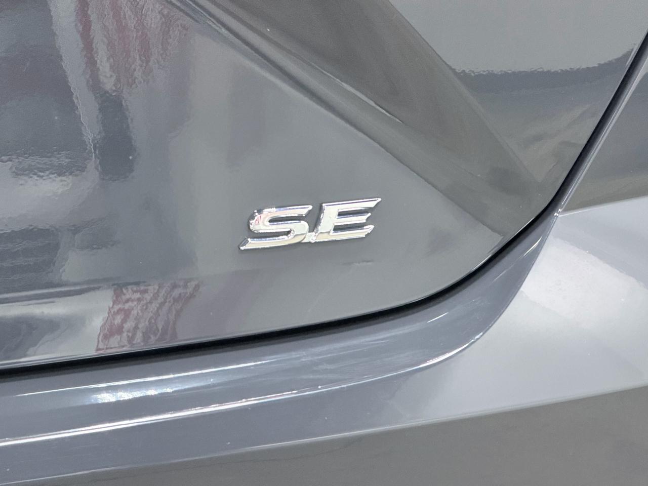 Toyota Camry XLE (Natl) 2025