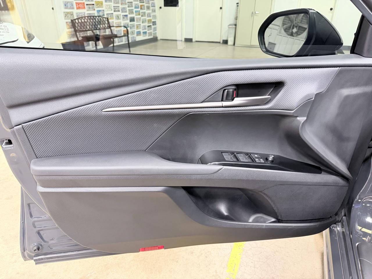 Toyota Camry XLE (Natl) 2025