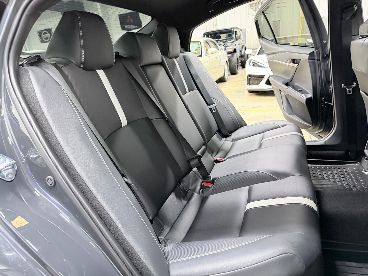 Toyota Camry XLE (Natl) 2025