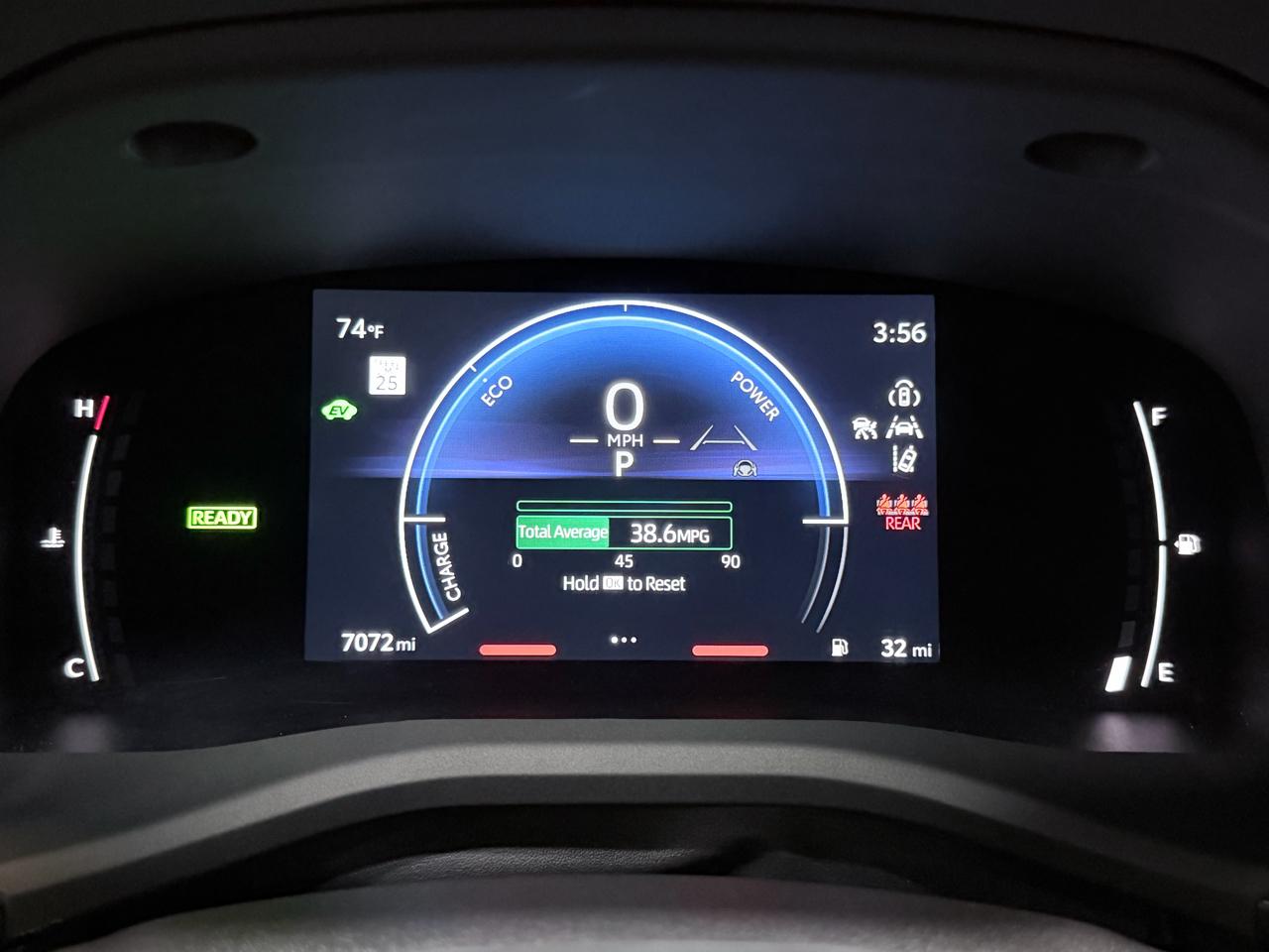 Toyota Camry XLE (Natl) 2025