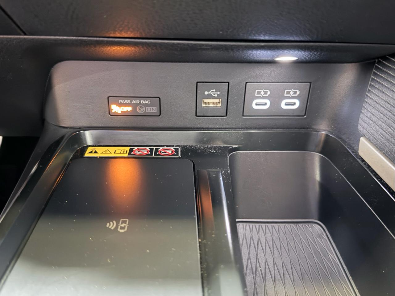 Toyota Camry XLE (Natl) 2025