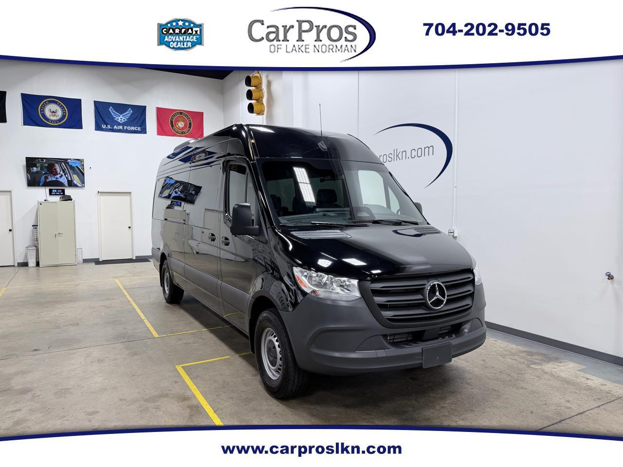 Mercedes-Benz Sprinter Passenger Van 2500 High Roof I4 Diesel 170" RWD 2025