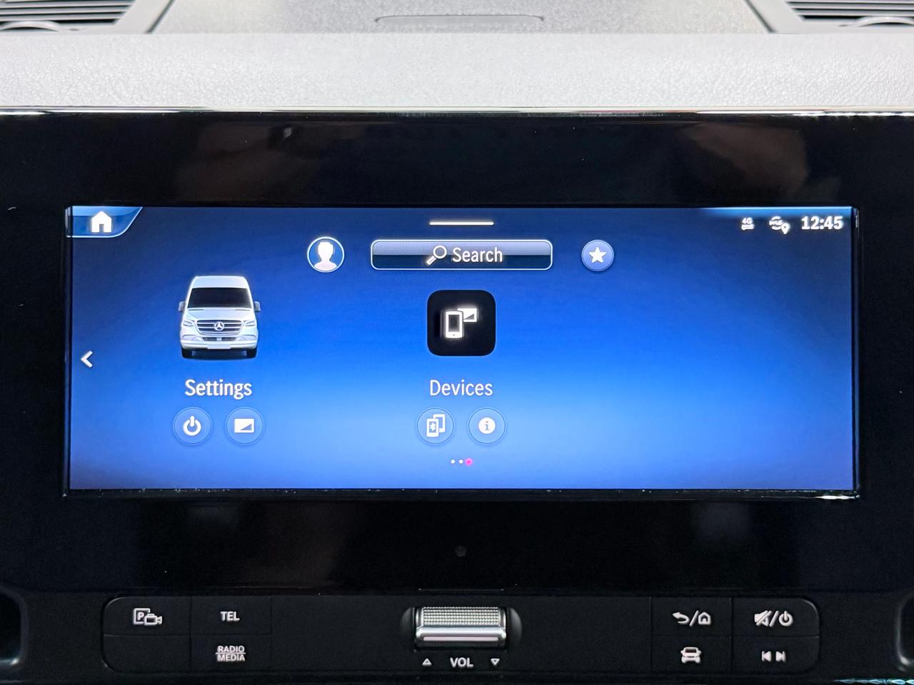 Mercedes-Benz Sprinter Passenger Van 2500 High Roof I4 Diesel 170" RWD 2025