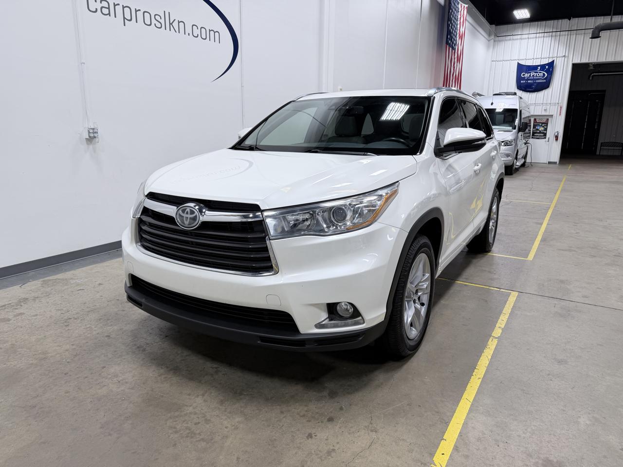 Toyota Highlander FWD 4dr V6 Limited (Natl) 2016