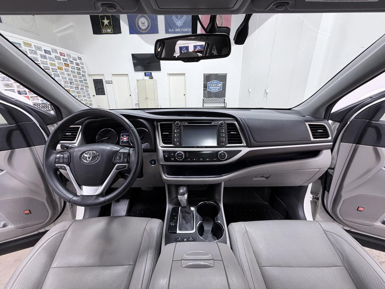 Toyota Highlander FWD 4dr V6 Limited (Natl) 2016