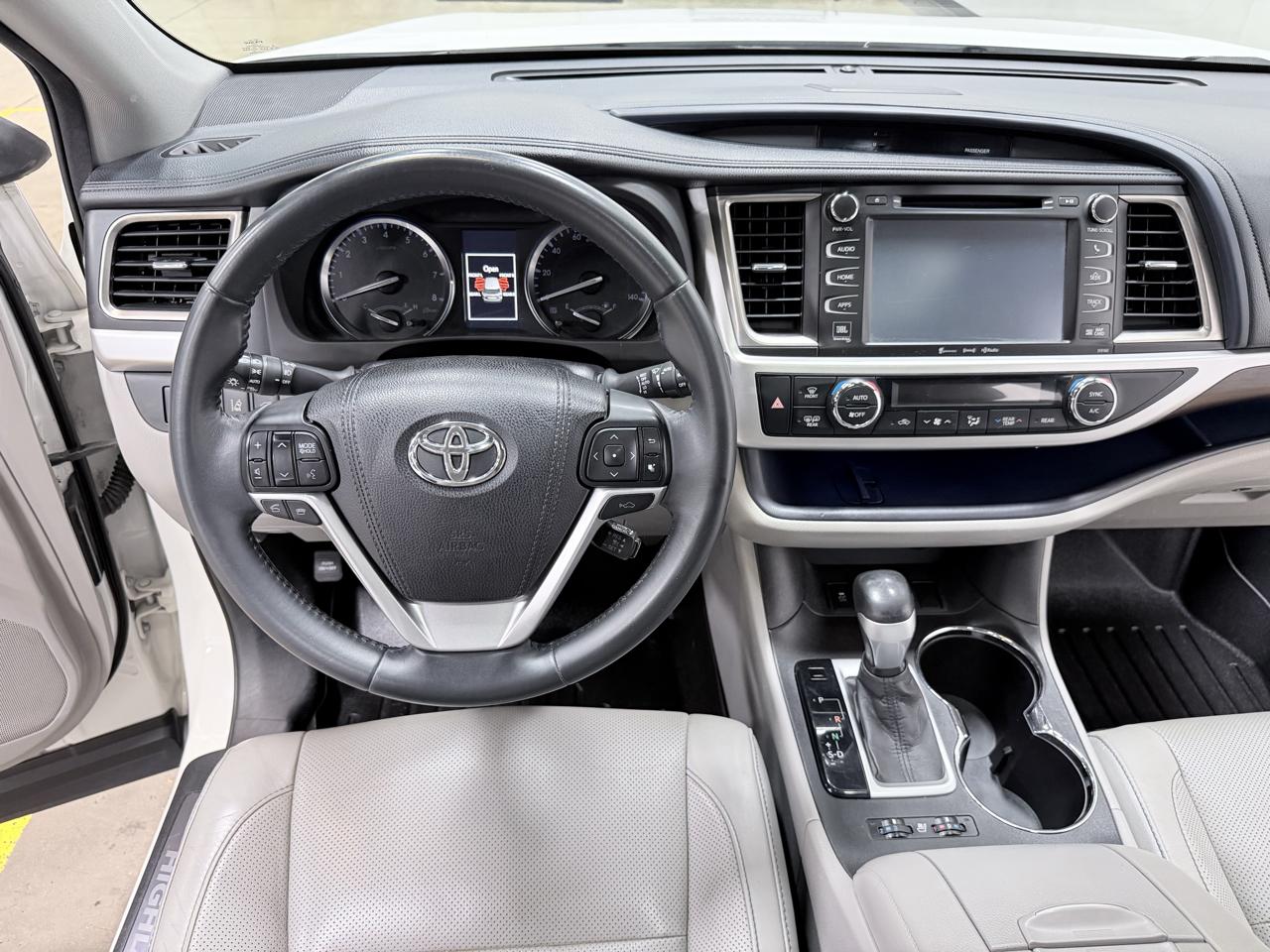 Toyota Highlander FWD 4dr V6 Limited (Natl) 2016