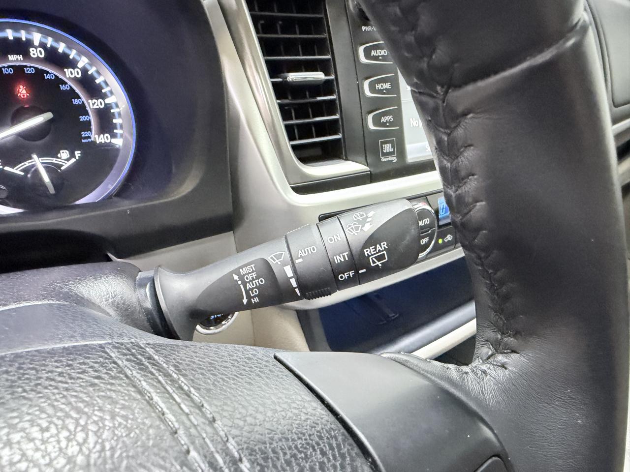 Toyota Highlander FWD 4dr V6 Limited (Natl) 2016