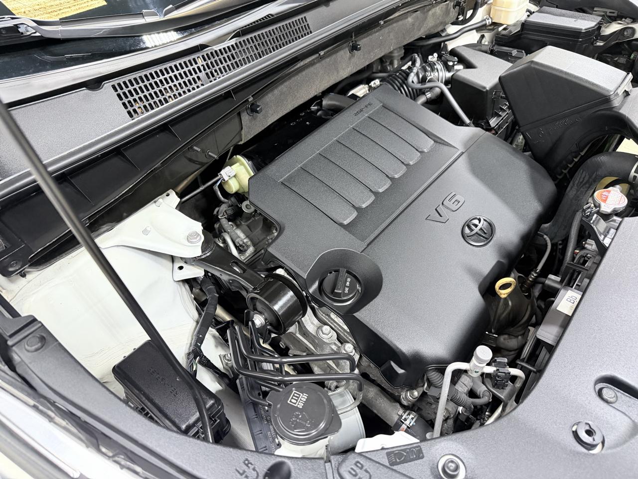 Toyota Highlander FWD 4dr V6 Limited (Natl) 2016
