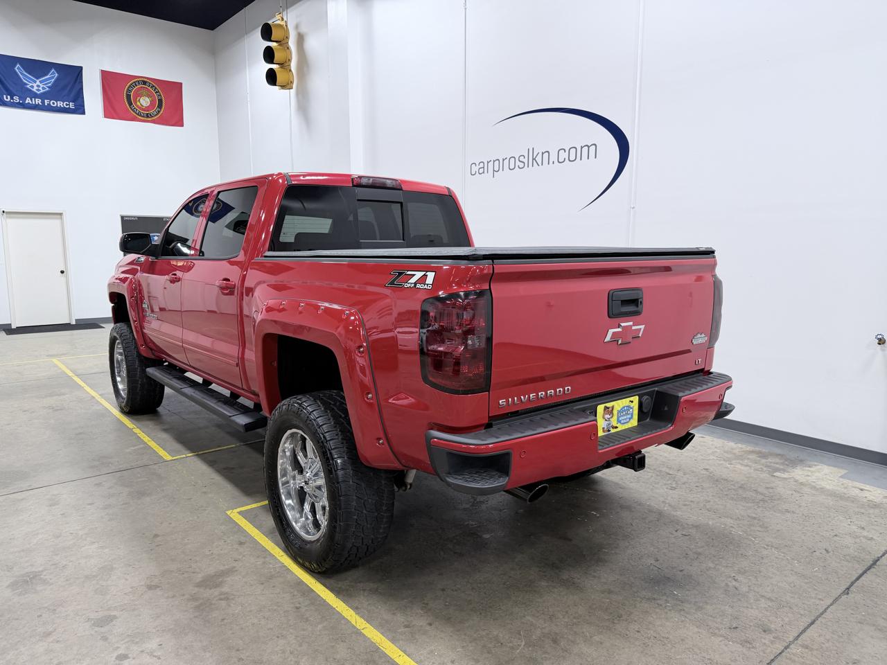 Chevrolet Silverado 1500 4WD Crew Cab 143.5" LT w/2LT 2018