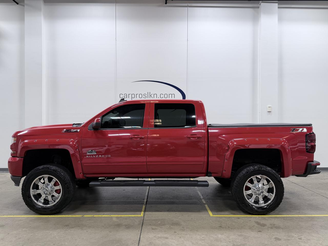 Chevrolet Silverado 1500 4WD Crew Cab 143.5" LT w/2LT 2018