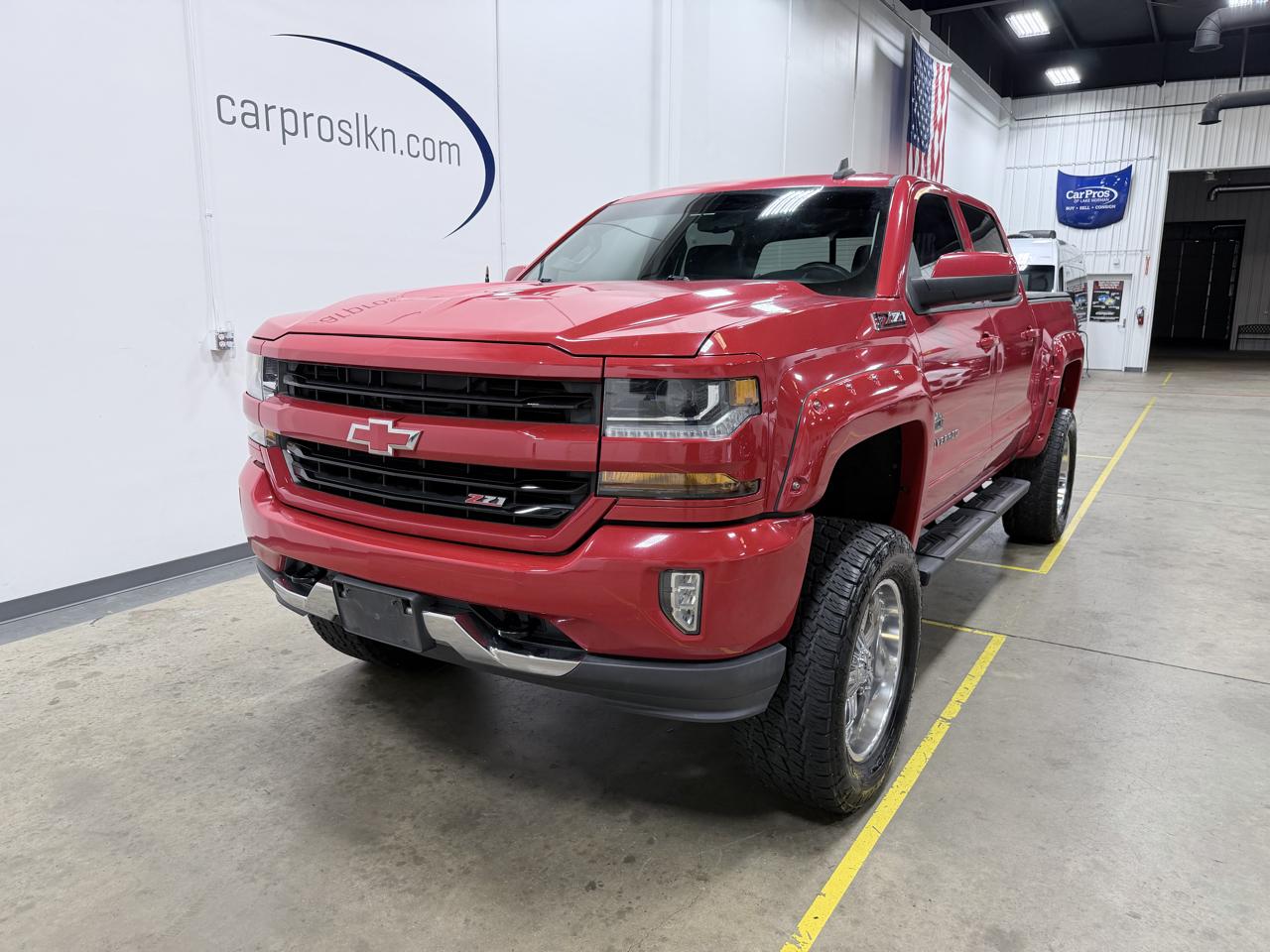 Chevrolet Silverado 1500 4WD Crew Cab 143.5" LT w/2LT 2018