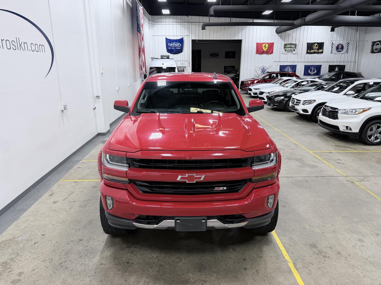 Chevrolet Silverado 1500 4WD Crew Cab 143.5" LT w/2LT 2018