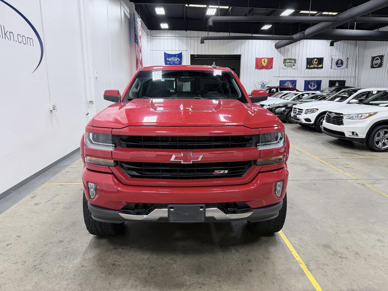 Chevrolet Silverado 1500 4WD Crew Cab 143.5" LT w/2LT 2018