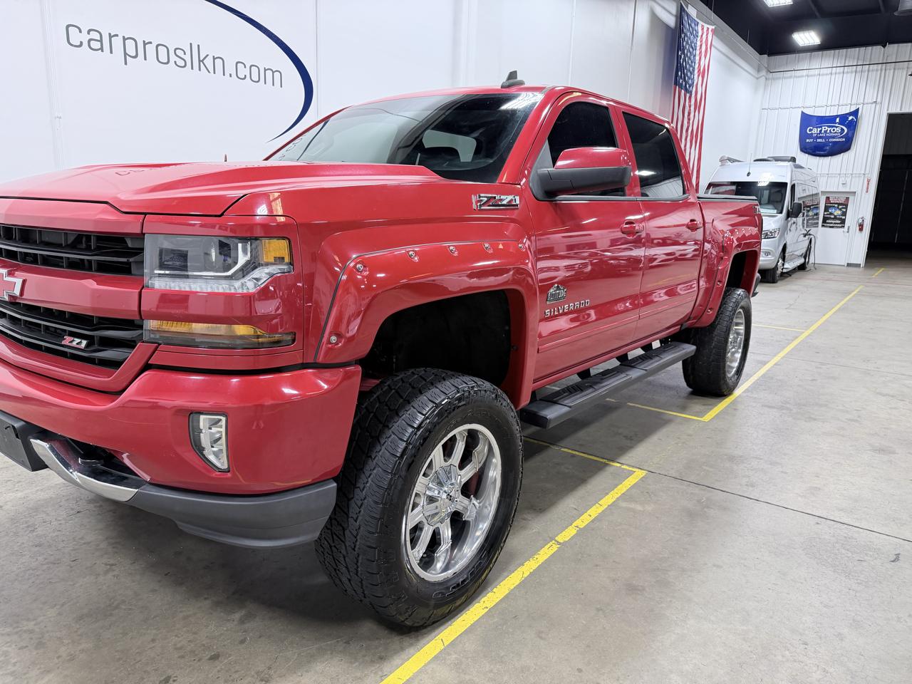 Chevrolet Silverado 1500 4WD Crew Cab 143.5" LT w/2LT 2018