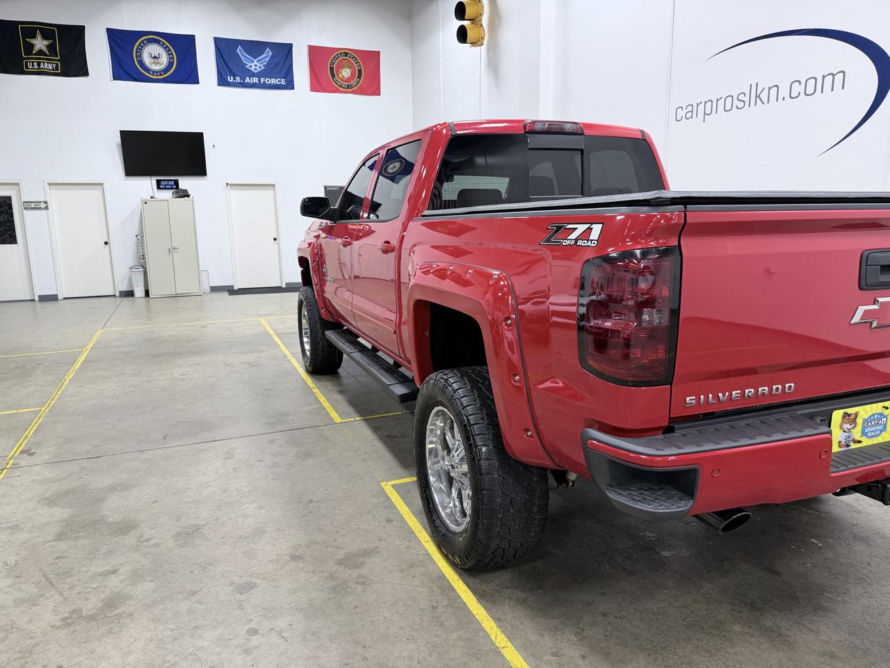 Chevrolet Silverado 1500 4WD Crew Cab 143.5" LT w/2LT 2018